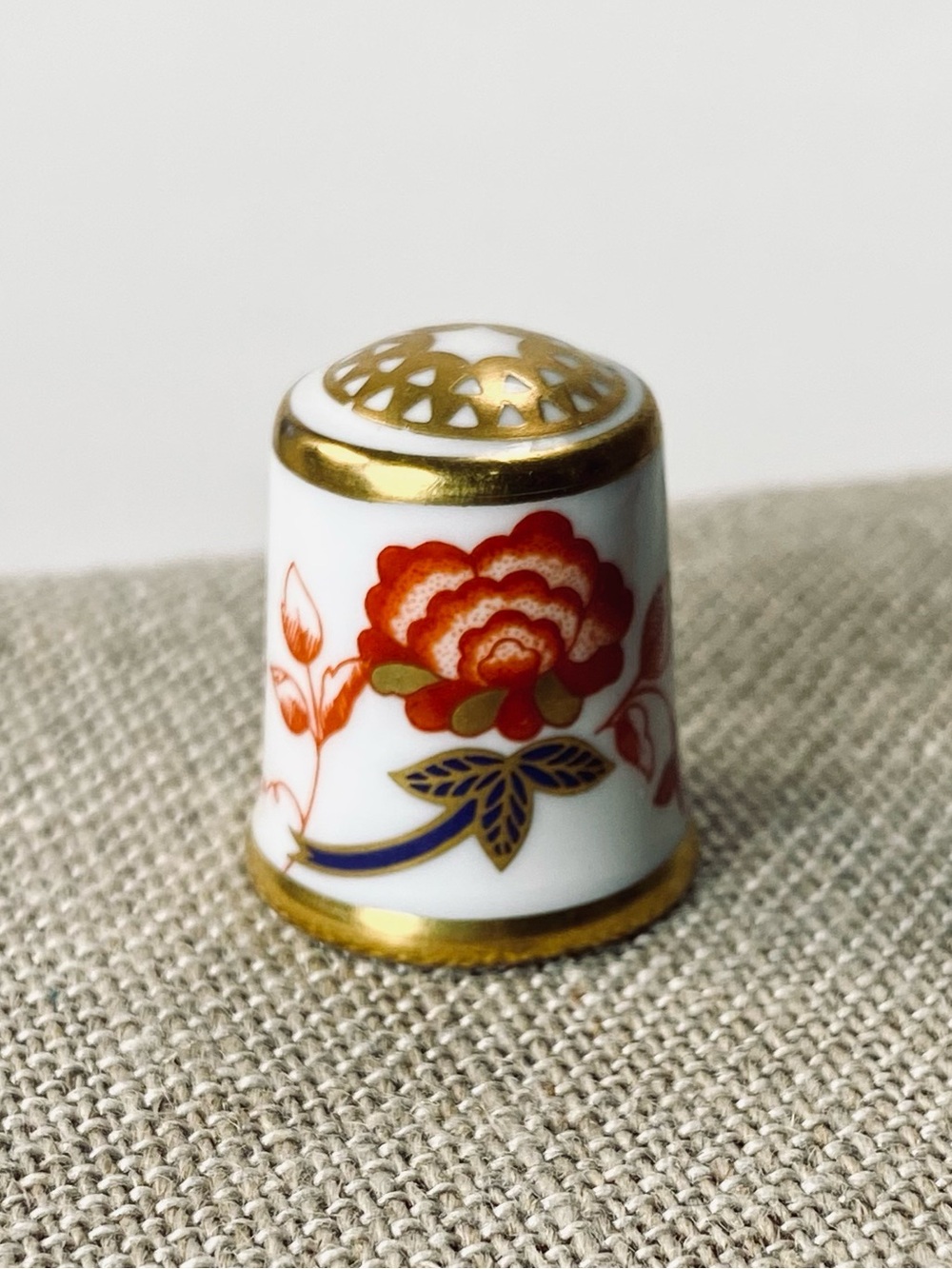 Vintage Porcelain Thimble Bali Pattern by Royal Crown Derby Floral Gold Pattern